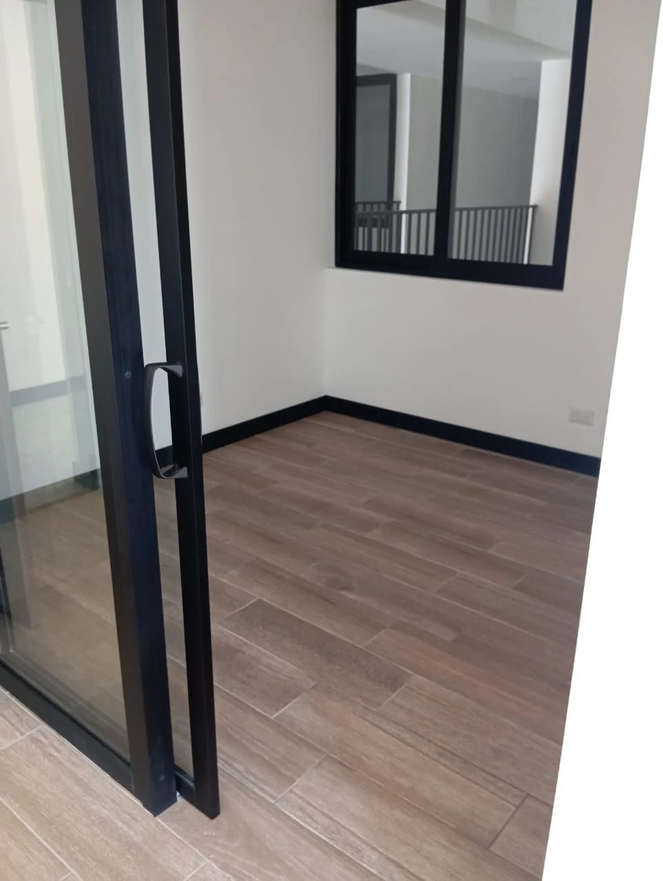 Apartamento en Renta Zona 10 COD.CA36955 — Apartamento en Alquiler en Zona 10, Guatemala, Ciudad — foto 7 de 14