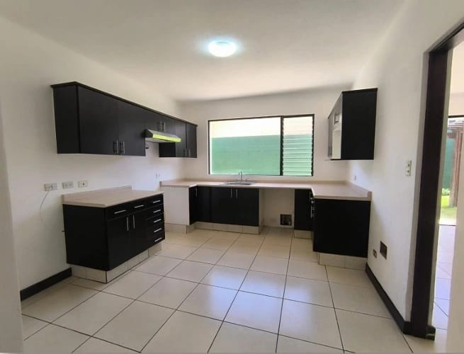 Casa en Venta Km. 16.5 Entrada a Olmeca COD. DA37024 — Casa en Venta en Carretera a El Salvador, Guatemala, Ciudad — foto 2 de 17