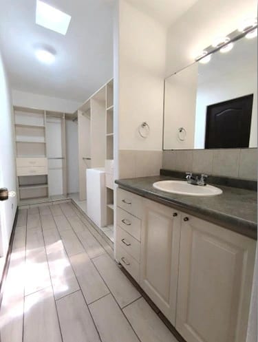 Casa en Venta Km. 16.5 Entrada a Olmeca COD. DA37024 — Casa en Venta en Carretera a El Salvador, Guatemala, Ciudad — foto 10 de 17