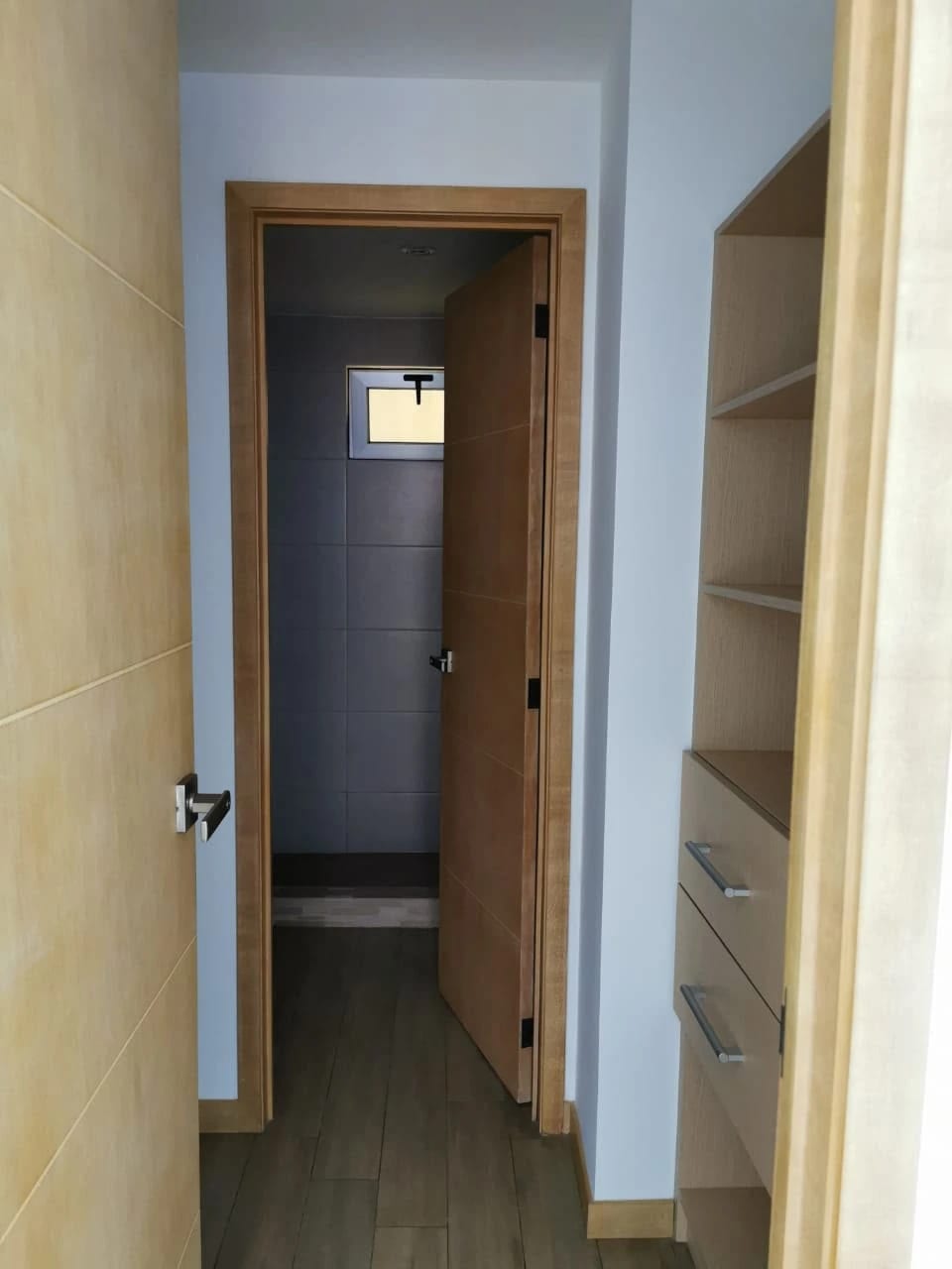 Apartamento en Renta Zona 10 cod. DA37026 — Apartamento en Alquiler en Zona 10, Guatemala, Ciudad — foto 6 de 7