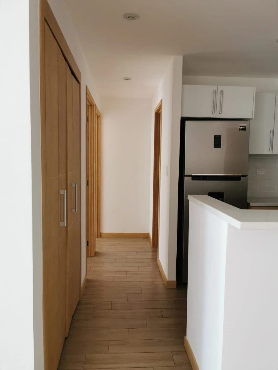 Apartamento en Renta Zona 10 cod. DA37026 — Apartamento en Alquiler en Zona 10, Guatemala, Ciudad — foto 4 de 7