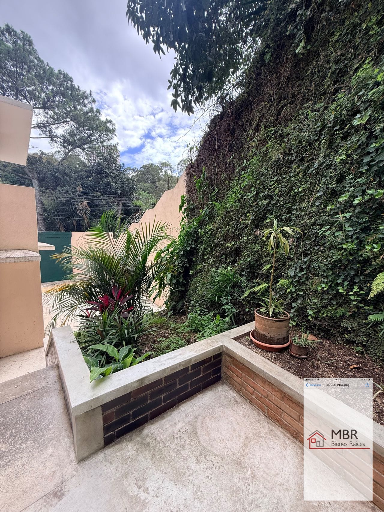 Hermosa casa en renta Okland zona 10 — Casa en Alquiler en Zona 10, Guatemala, Ciudad — foto 1 de 17
