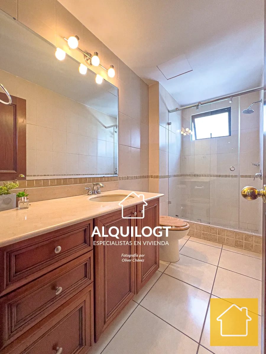 Apartamento Amueblado Cerca de los Próceres y Diagonal 6 — Apartamento en Alquiler en Altos de Santa Clara, Zona 10, Guatemala, Ciudad — foto 11 de 17