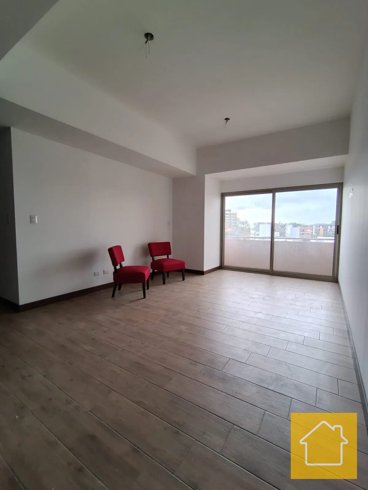 Amplio Apartamento en Zona 10 Casalini — Apartamento en Alquiler en Casalini Diagonal 6, Zona 10, Guatemala, Ciudad — foto 6 de 16