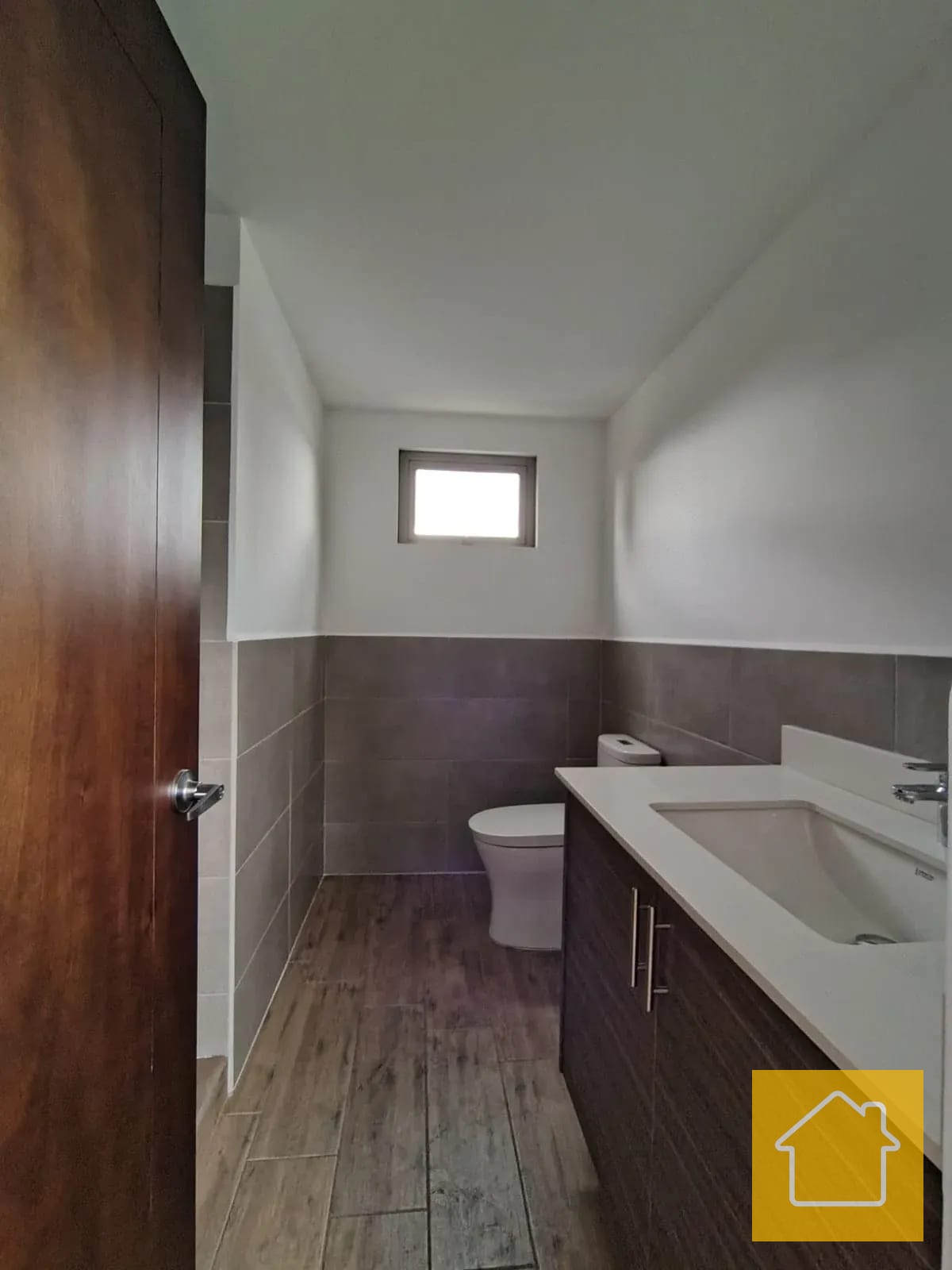 Amplio Apartamento en Zona 10 Casalini — Apartamento en Alquiler en Casalini Diagonal 6, Zona 10, Guatemala, Ciudad — foto 16 de 16