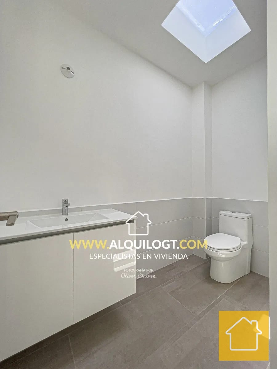 Preciosa Casa en Cañadas de Elgin Zona 13 de 3 Hab — Casa en Alquiler en Elgin, Zona 13, Guatemala, Ciudad — foto 5 de 15