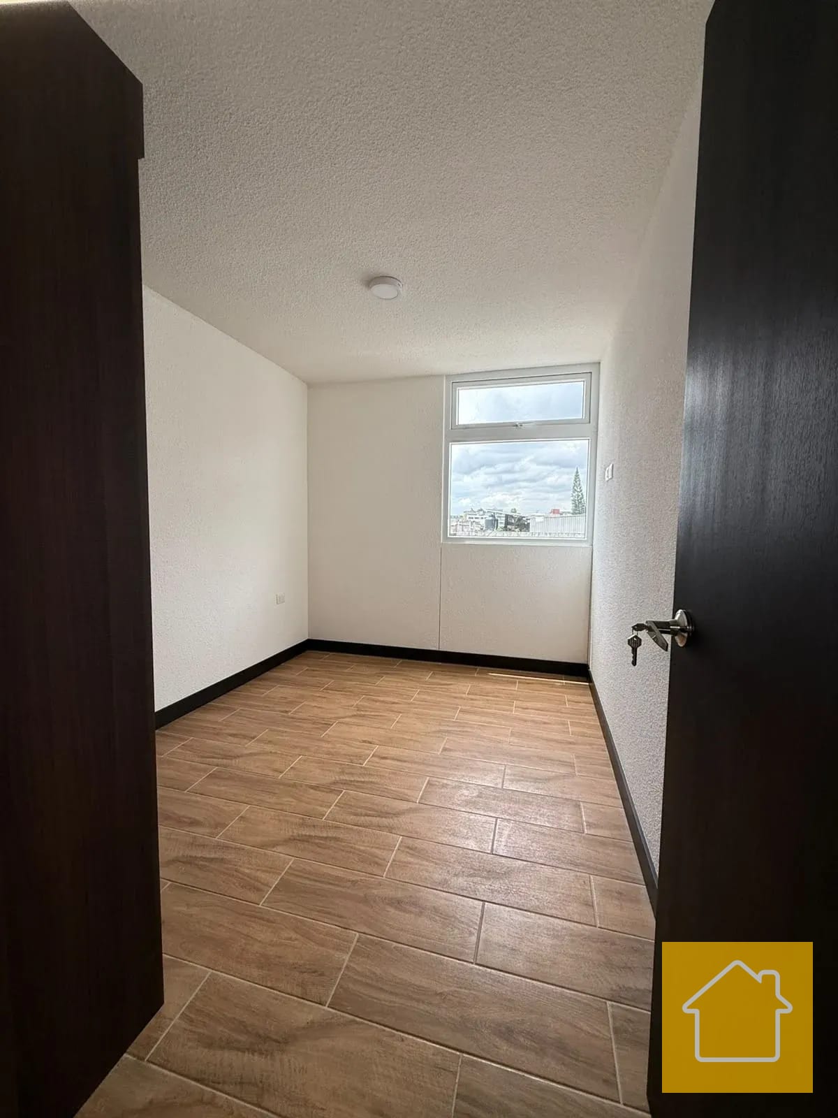 Apto Nuevo en Zona 1 con Excelente Ubicación para Renta Inmediata — Apartamento en Alquiler en El Centro, Zona 1, Guatemala, Ciudad — foto 7 de 11
