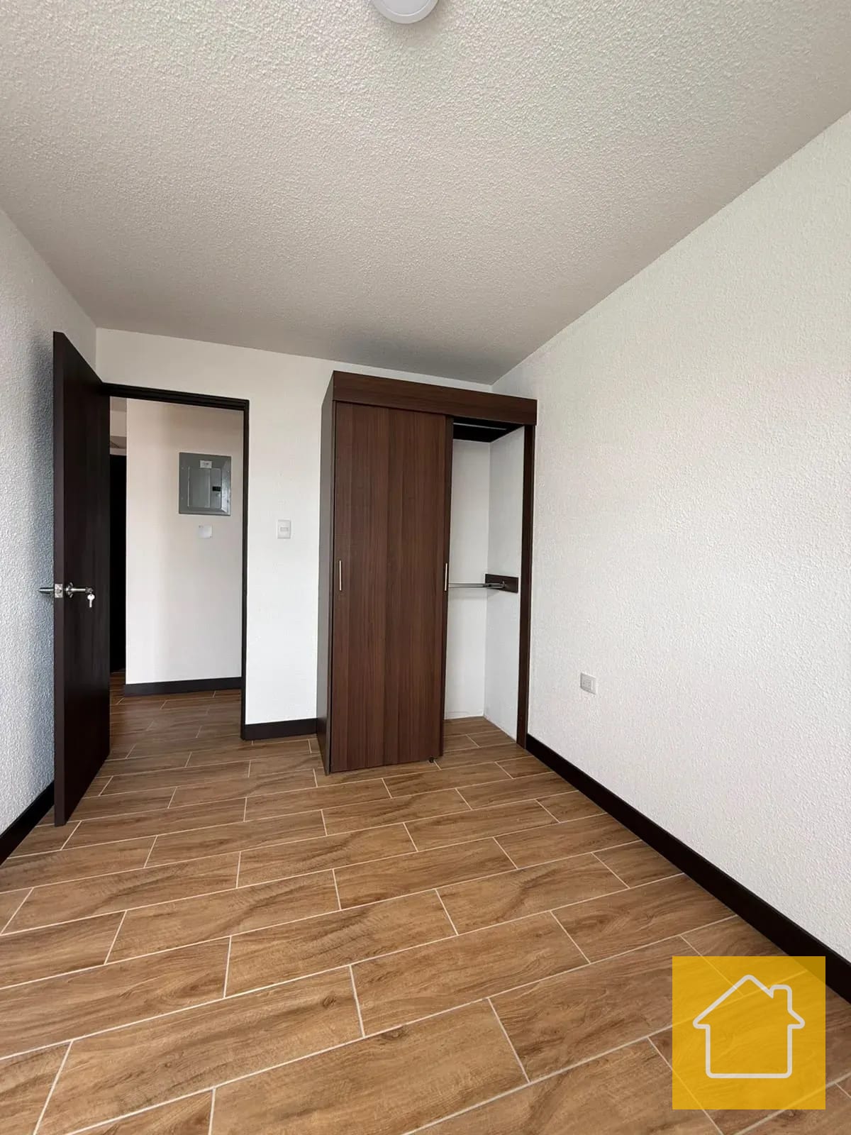 Apto Nuevo en Zona 1 con Excelente Ubicación para Renta Inmediata — Apartamento en Alquiler en El Centro, Zona 1, Guatemala, Ciudad — foto 6 de 11