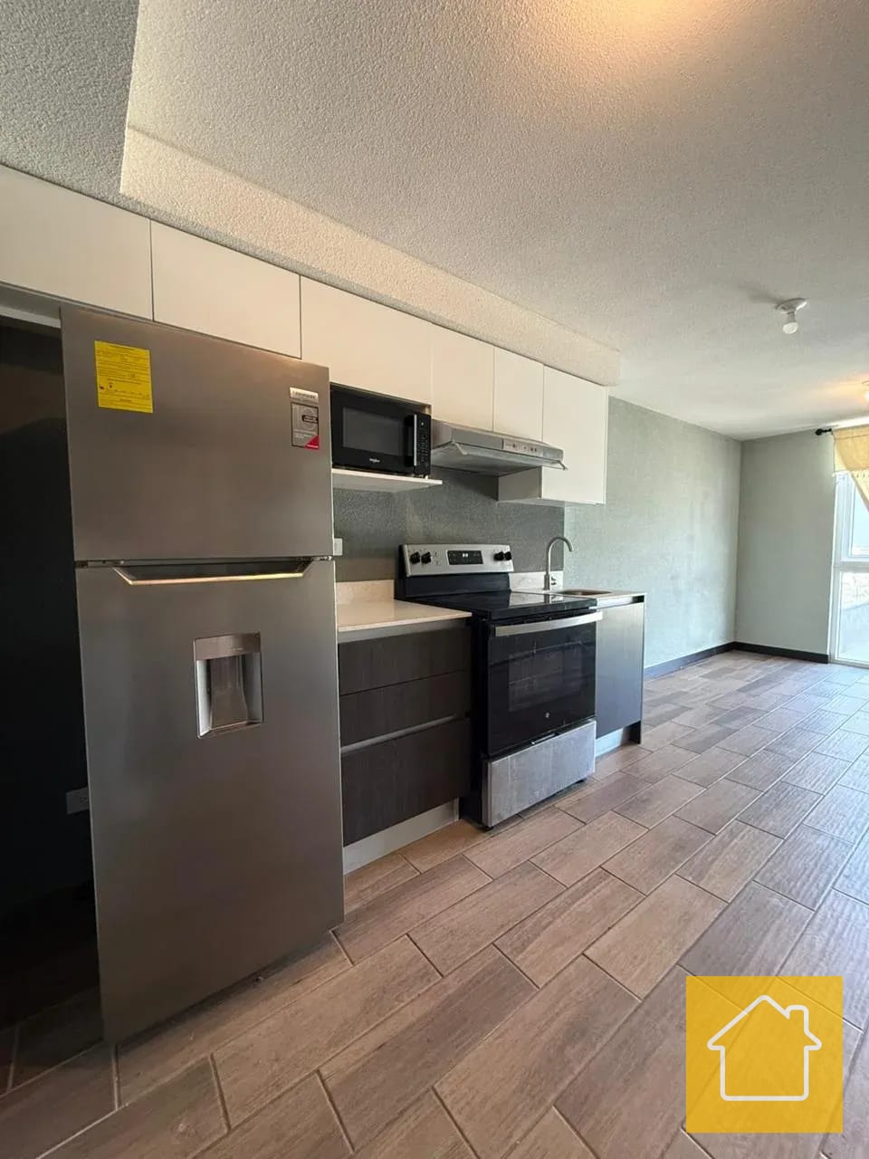 Apto con Excelente Ubicacion en Bossen Zona 2 de 1 Hab — Apartamento en Alquiler en Bossen, Zona 2, Guatemala, Ciudad — foto 1 de 16