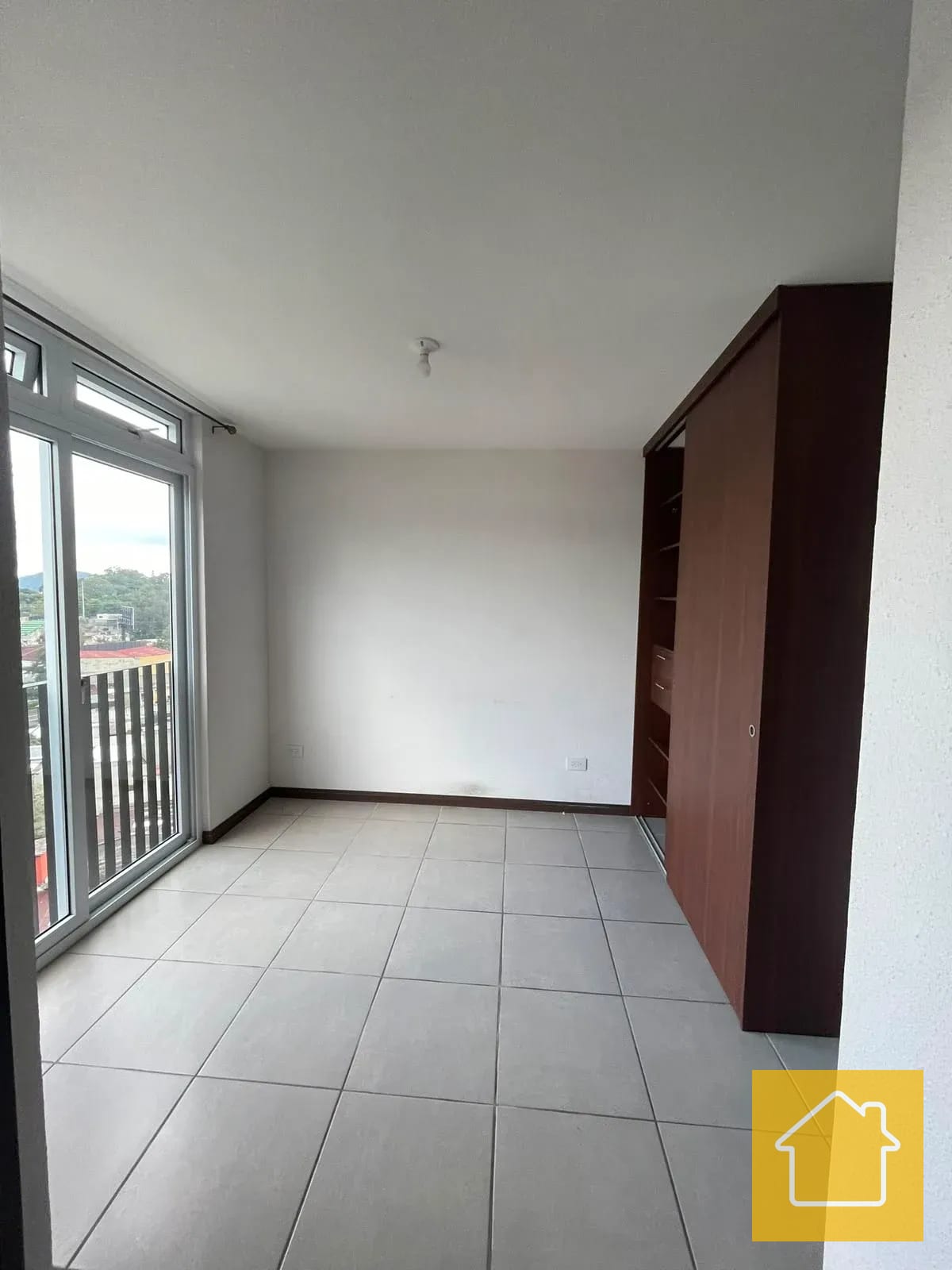 Apartamento Céntrico en Mixco Edificio Akari para Renta Inmediata — Apartamento en Alquiler en Akari, Zona 2 Mixco, Guatemala, Ciudad — foto 4 de 16