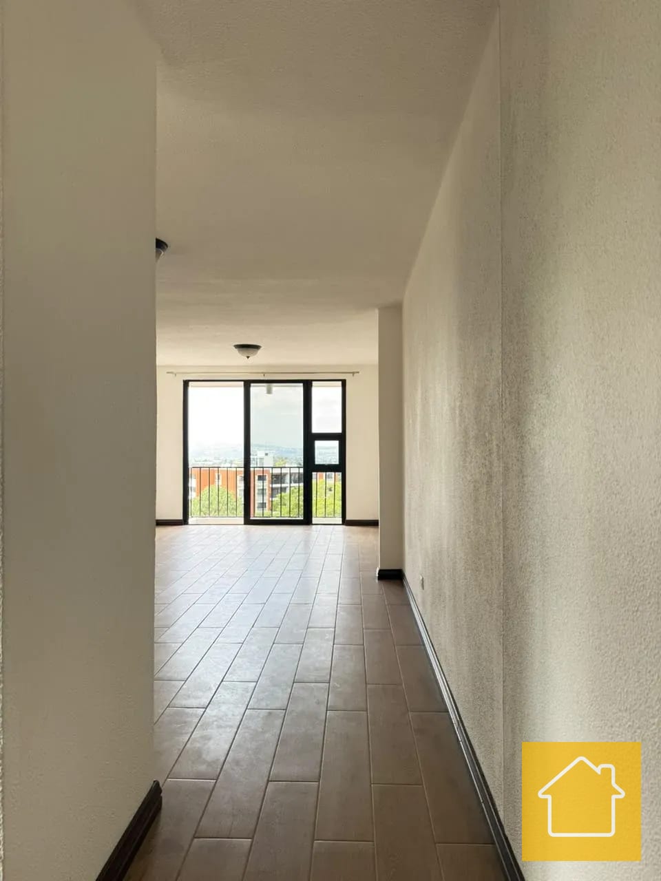 Amplio Apartamento en Balcones de las Charcas Remodelado AGT2996 — Apartamento en Alquiler en Balcones de Las Charcas, Zona 11, Guatemala, Ciudad — foto 8 de 17