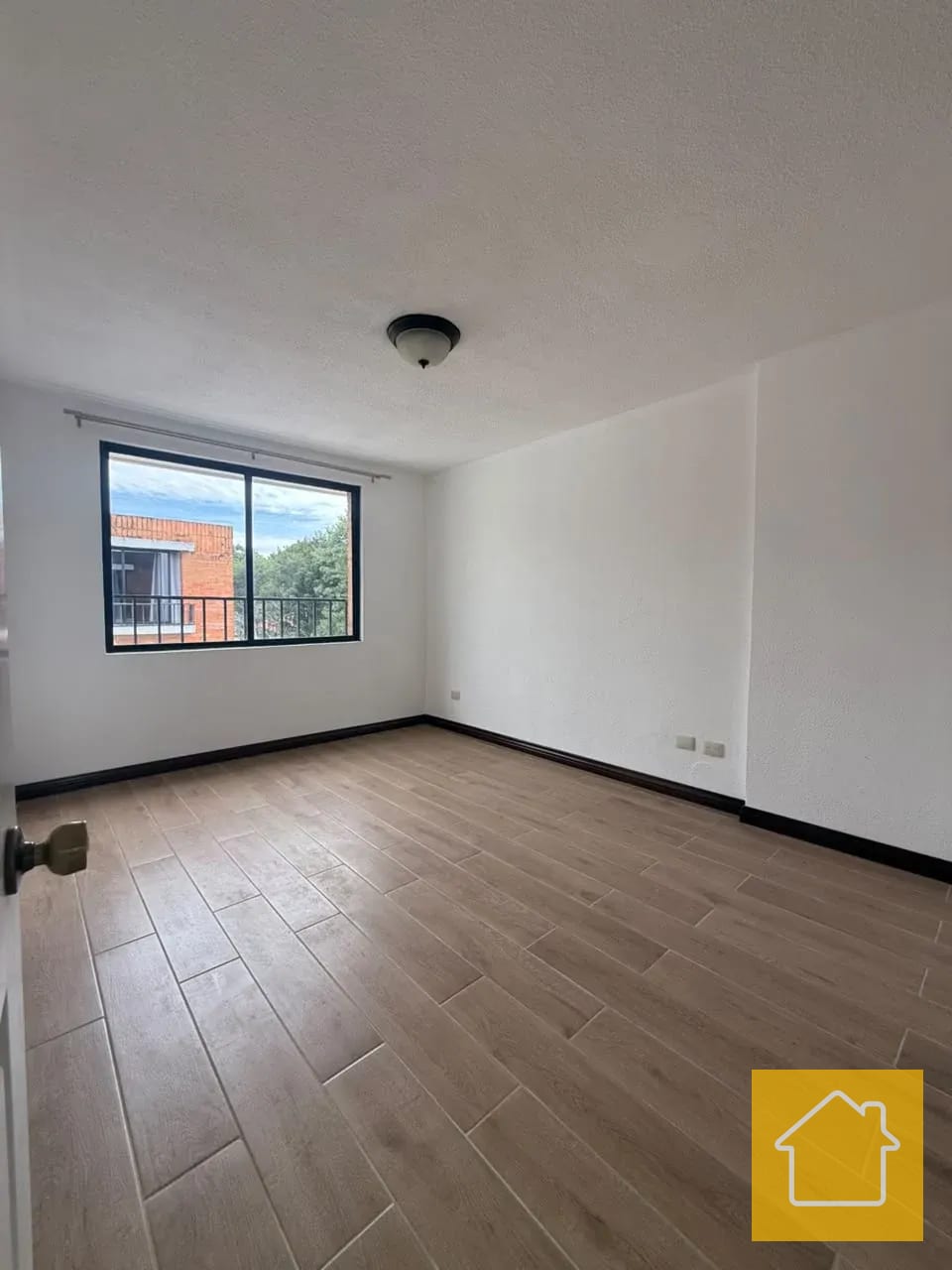 Amplio Apartamento en Balcones de las Charcas Remodelado AGT2996 — Apartamento en Alquiler en Balcones de Las Charcas, Zona 11, Guatemala, Ciudad — foto 17 de 17