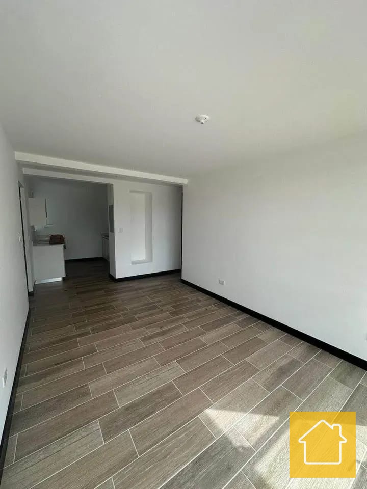 Apto Disponible en Cañadas del Choachorral 3 Hab — Apartamento en Alquiler en El Campestre, San Lucas Sacatepéquez, Sacatepéquez — foto 9 de 9