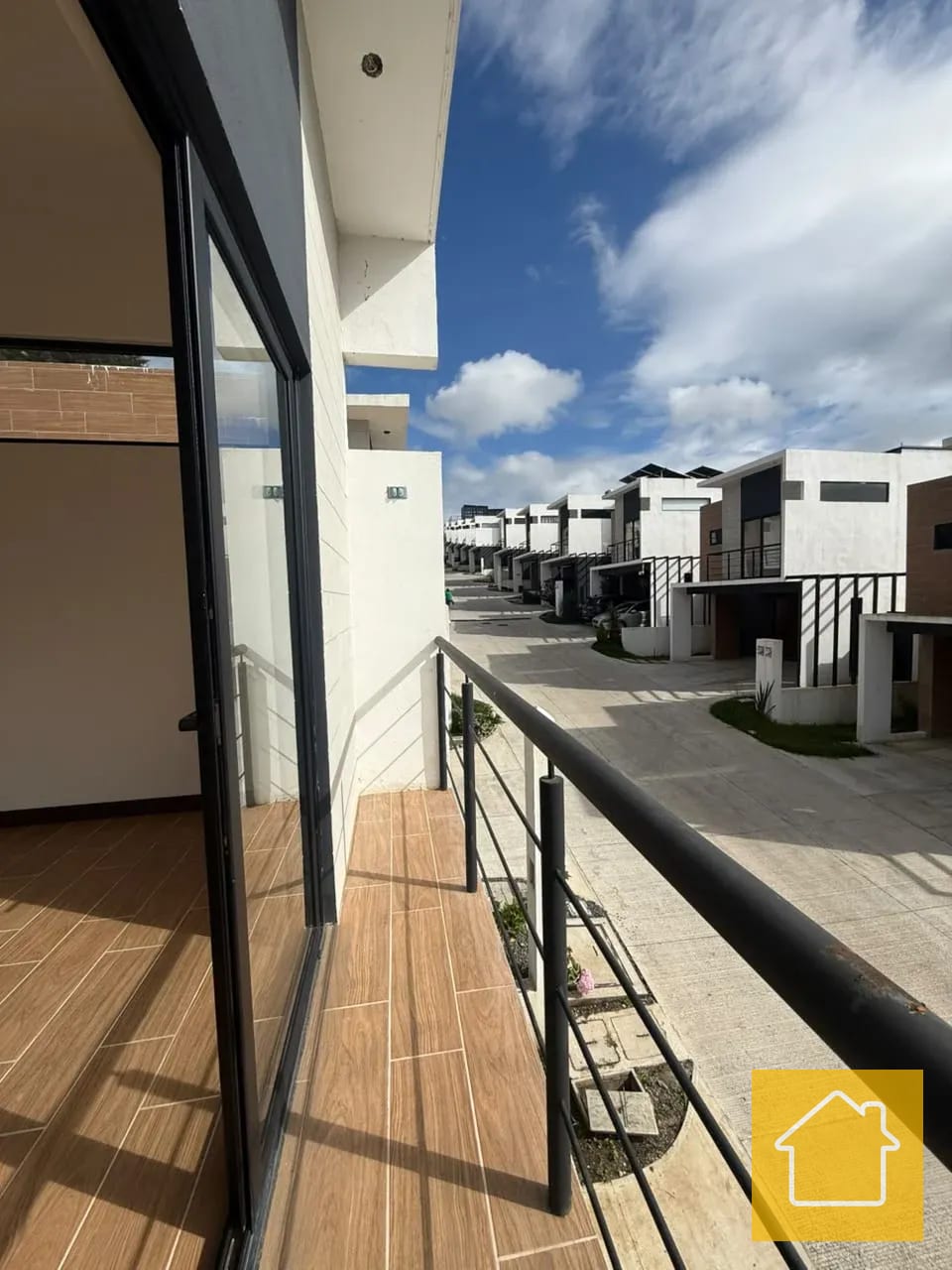 Oportunidad de Compra en Condominio 7 Gotas CAES por Sporta — Casa en Venta en Villa Vermont II, Carretera a El Salvador, Guatemala, Ciudad — foto 4 de 17