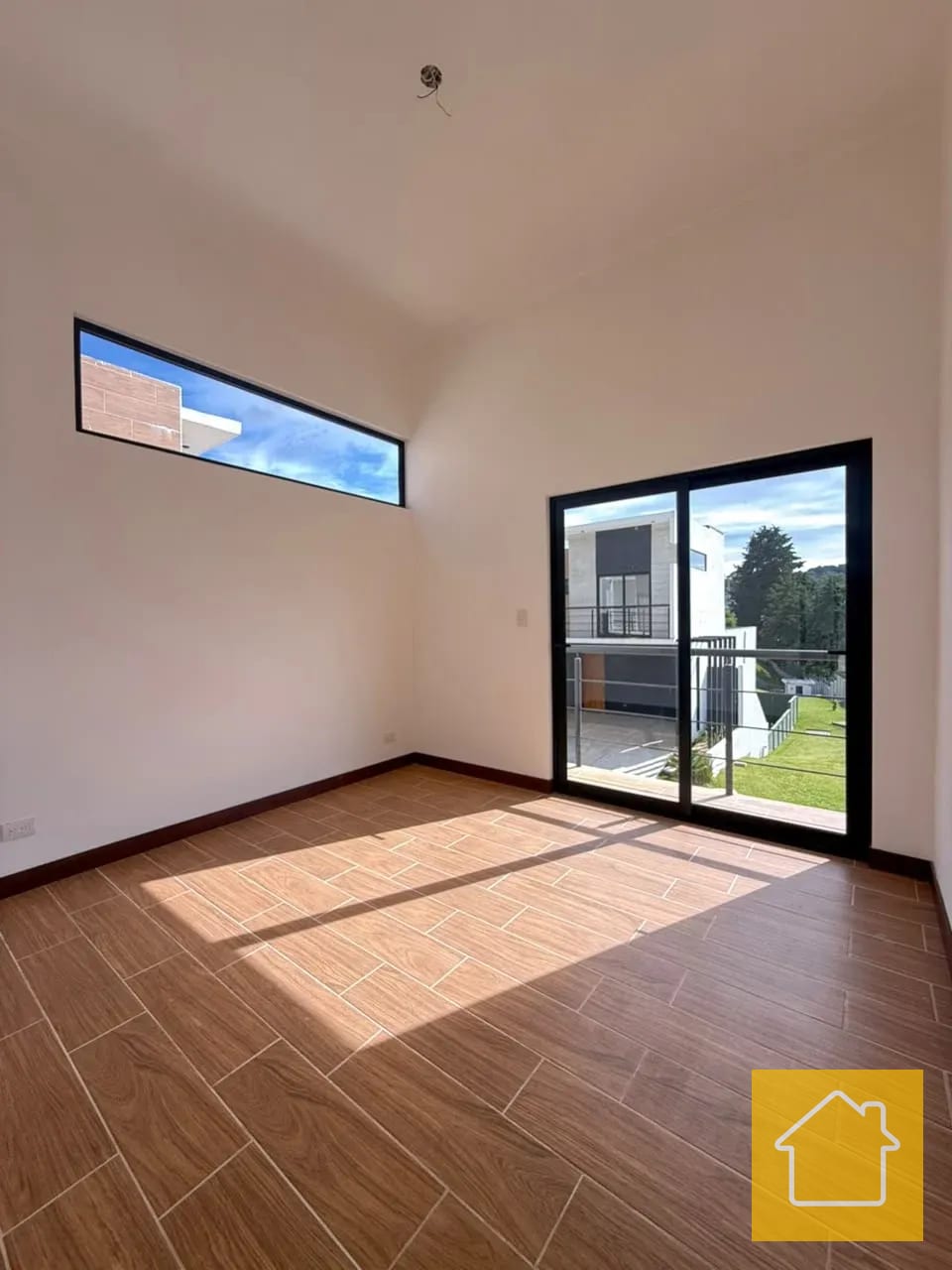 Oportunidad de Compra en Condominio 7 Gotas CAES por Sporta — Casa en Venta en Villa Vermont II, Carretera a El Salvador, Guatemala, Ciudad — foto 5 de 17