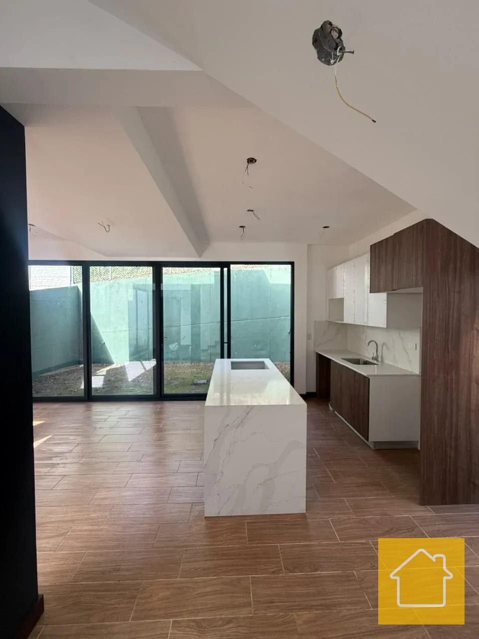 Oportunidad de Compra en Condominio 7 Gotas CAES por Sporta — Casa en Venta en Villa Vermont II, Carretera a El Salvador, Guatemala, Ciudad — foto 6 de 17