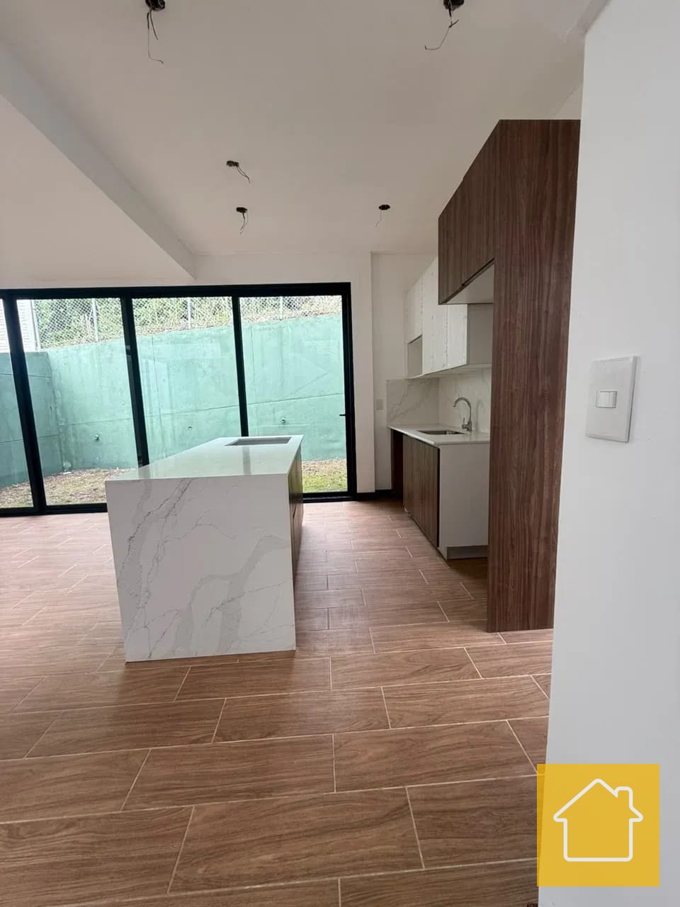 Oportunidad de Compra en Condominio 7 Gotas CAES por Sporta — Casa en Venta en Villa Vermont II, Carretera a El Salvador, Guatemala, Ciudad — foto 8 de 17