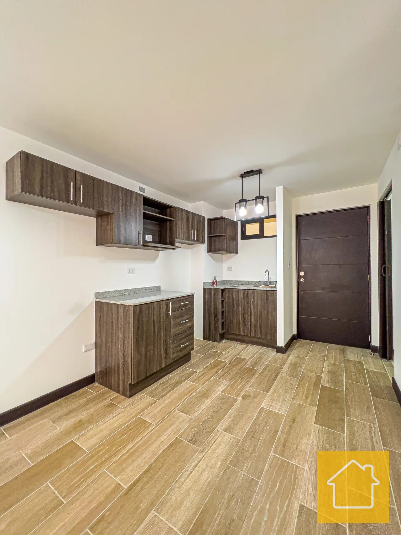 Apto Disponible en Petápolis Zona 12 Cerca de la Usac Renta Inmediata — Apartamento en Alquiler en Petápolis, Zona 12, Guatemala, Ciudad — foto 1 de 17