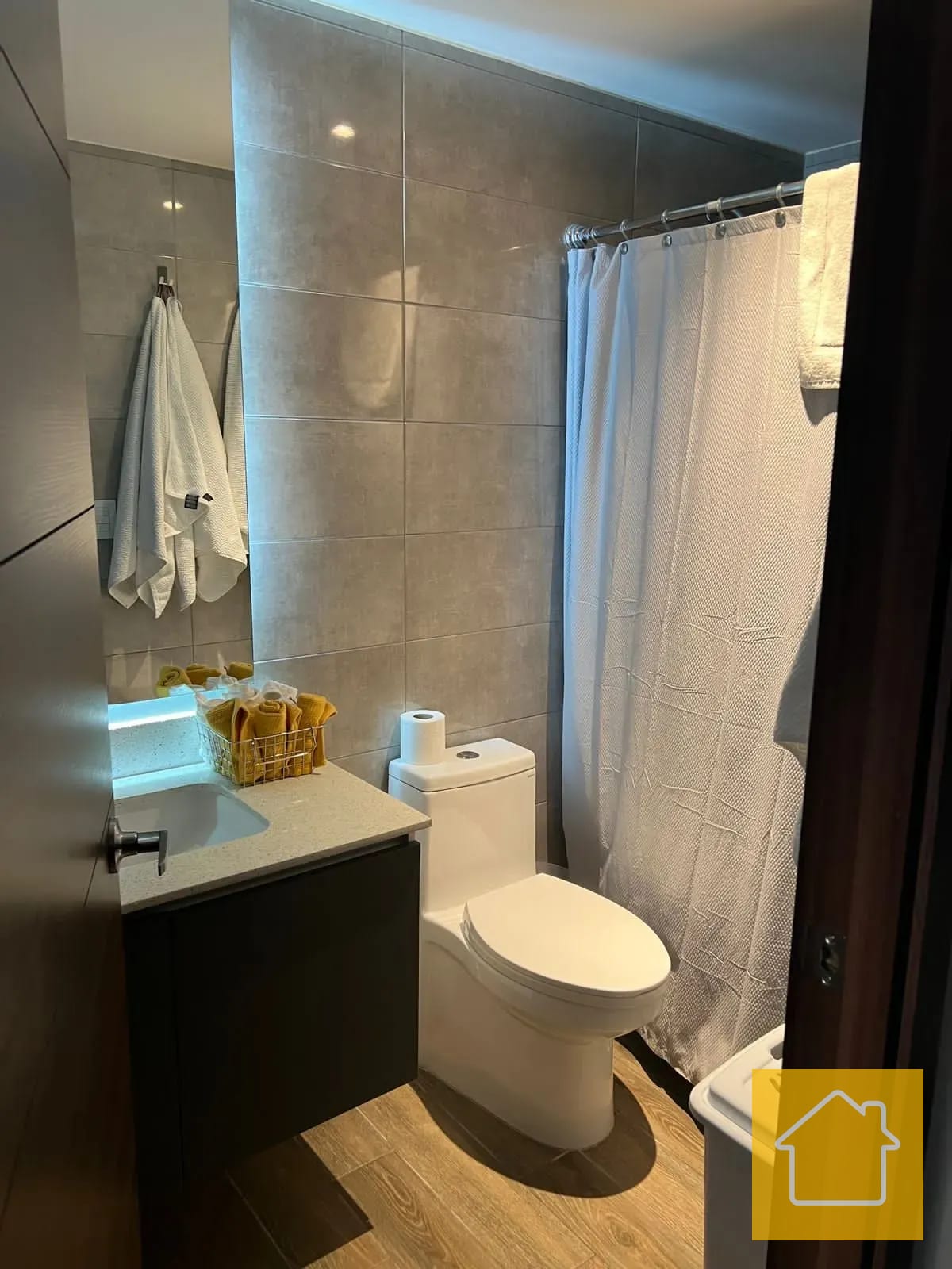 Apto Disponible para Renta Inmediata Parque 15 Zona 15 Fácil Acceso — Apartamento en Alquiler en Parque 15, Zona 15, Guatemala, Ciudad — foto 5 de 10