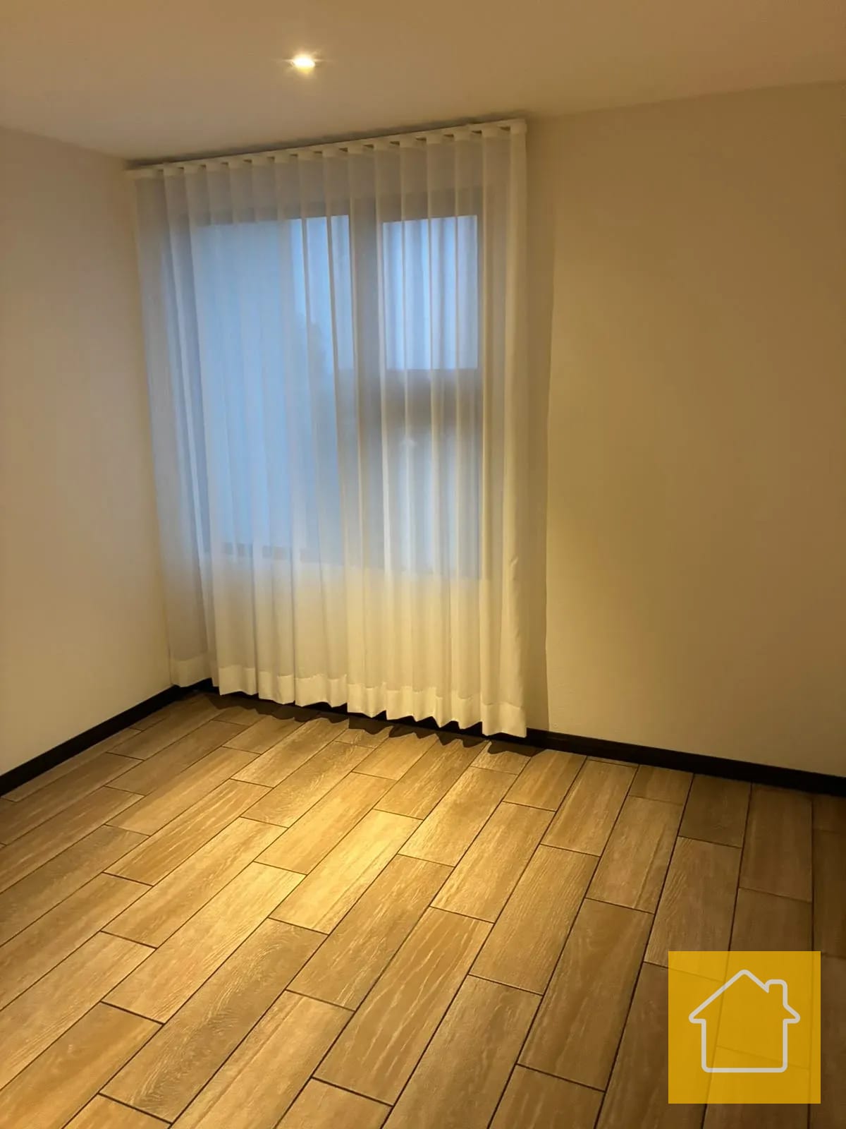 Amplio Apartamento en San Isidro 2021 Zona 16 Universitarios o Familia — Apartamento en Alquiler en San Isidro 20/21, Zona 16, Guatemala, Ciudad — foto 9 de 12