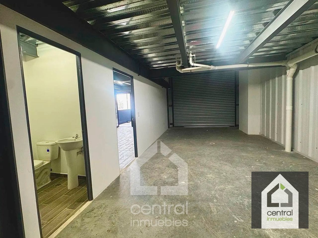 Bodega de dos niveles en K13 Caes — Bodega / Ofibodega en Alquiler en Carretera a El Salvador, Guatemala, Ciudad — foto 4 de 11