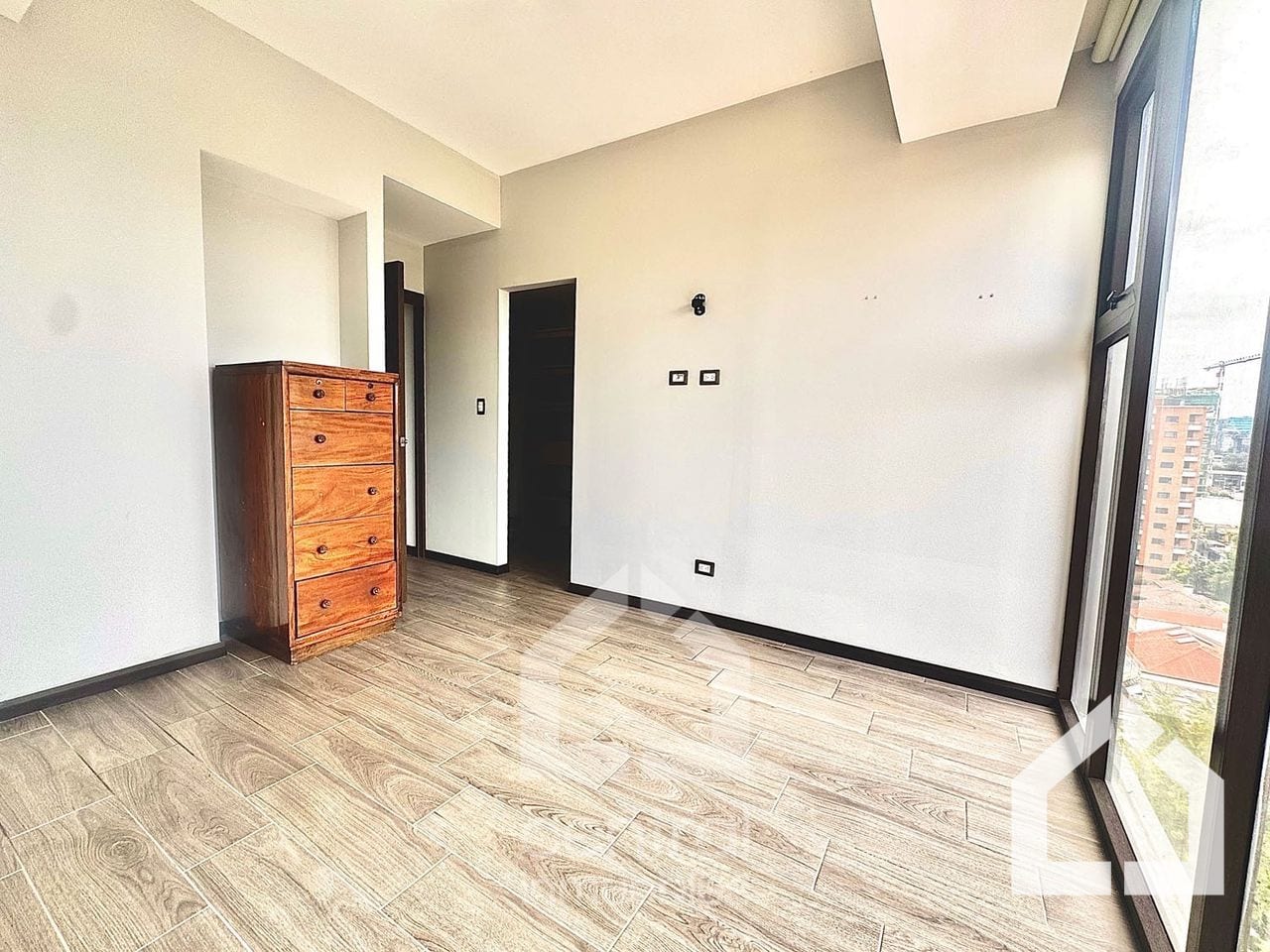 Apartamento en venta Edificio Niño 10 — Apartamento en Venta en Zona 10, Guatemala, Ciudad — foto 2 de 9