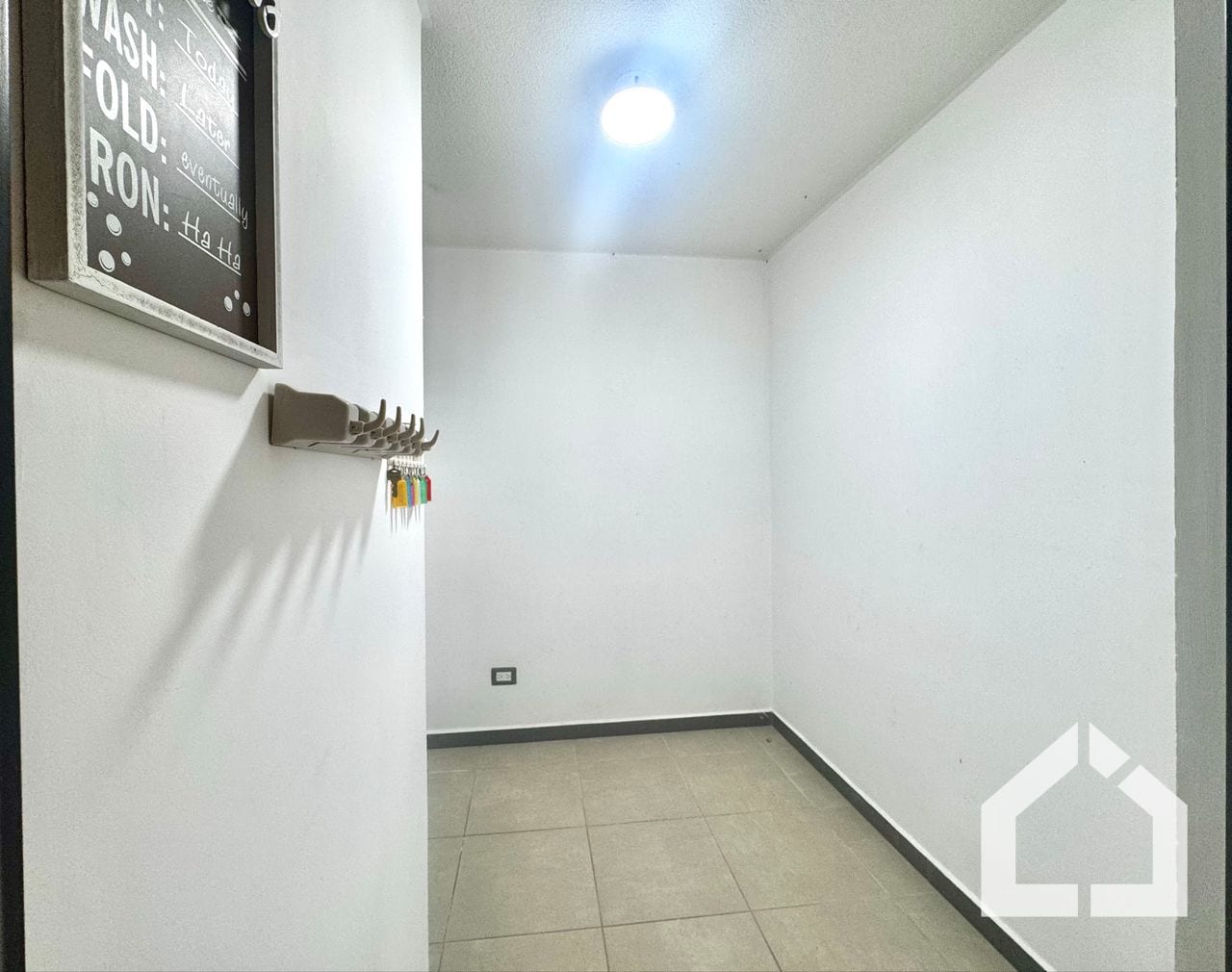 Casa de esquina en venta en Cumbres de la Arboleda — Casa en Venta en Cumbres de La Arboleda, Carretera a El Salvador, Guatemala, Ciudad — foto 8 de 16