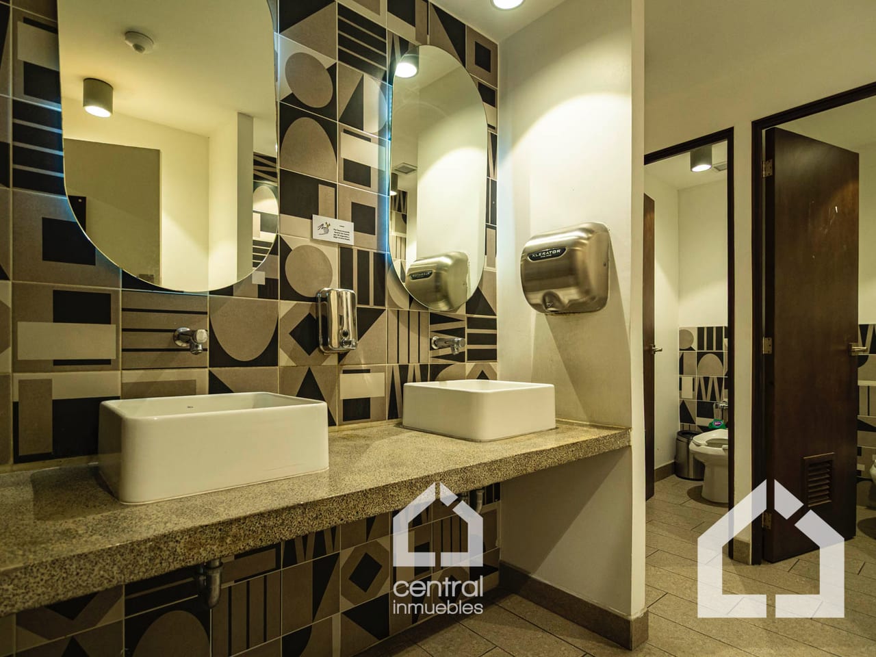 Oficina en venta para estrenar en Granat, zona 4 — Oficina en Alquiler en Granat, Zona 4, Guatemala, Ciudad — foto 12 de 12