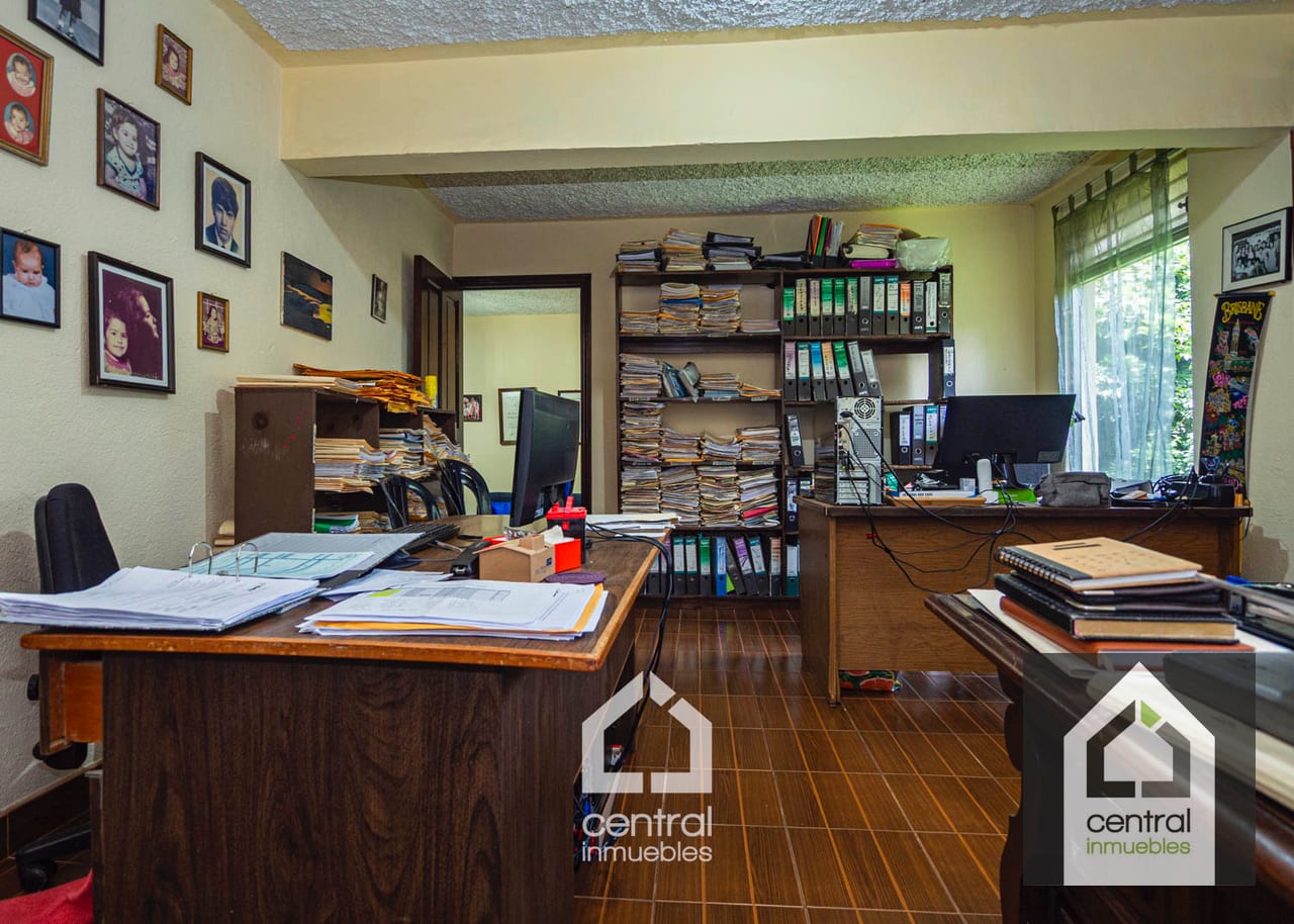 Casa de 5 habitaciones en Pinares de San Cristóbal, Mixco — Casa en Venta en Pinares de San Cristobal, Zona 8 Mixco, Guatemala, Ciudad — foto 7 de 17