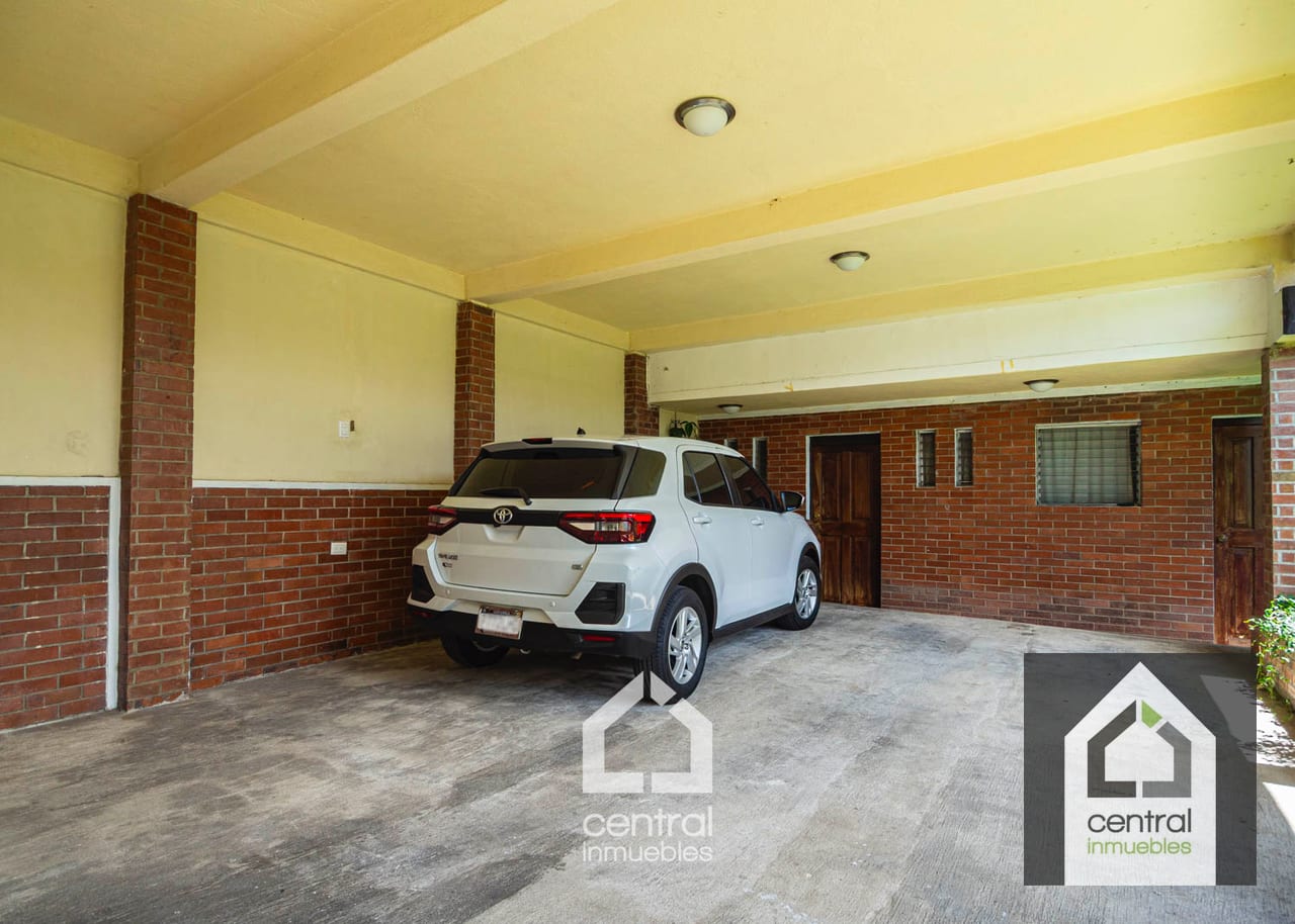 Casa de 5 habitaciones en Pinares de San Cristóbal, Mixco — Casa en Venta en Pinares de San Cristobal, Zona 8 Mixco, Guatemala, Ciudad — foto 17 de 17