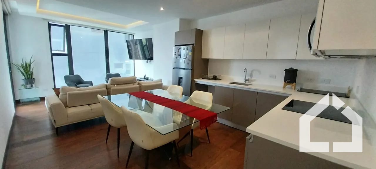 Exclusivo apartamento amueblado en renta en zona 10 — Apartamento en Alquiler en Vasanta, Zona 10, Guatemala, Ciudad — foto 1 de 11
