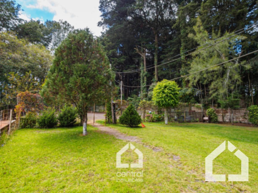 Granja con casa de 4 habitaciones y terrenos en San Lucas, Sac. — Terreno en Venta en San Lucas Sacatepéquez, Sacatepéquez — foto 2 de 13