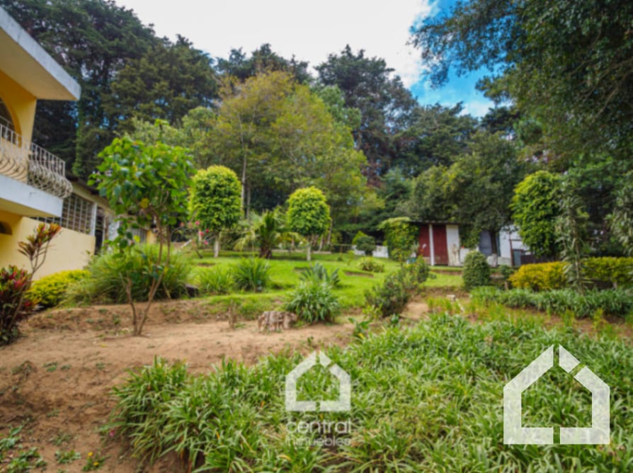 Granja con casa de 4 habitaciones y terrenos en San Lucas, Sac. — Terreno en Venta en San Lucas Sacatepéquez, Sacatepéquez — foto 4 de 13