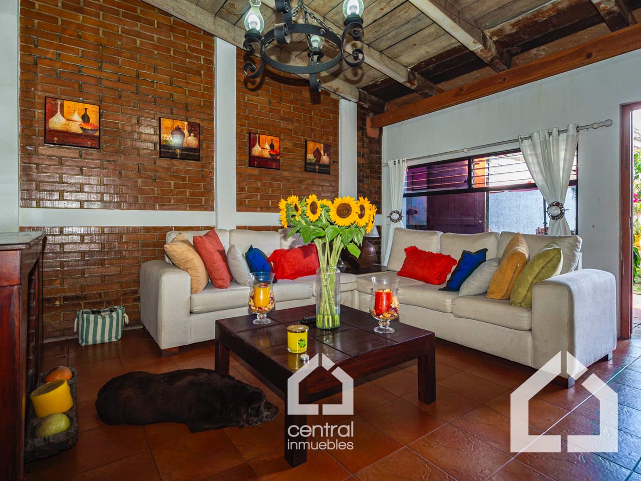 Casas de 4 habitaciones en colonia Alvarado, Mixco — Casa en Venta en Zona 2 Mixco, Guatemala, Ciudad — foto 2 de 15