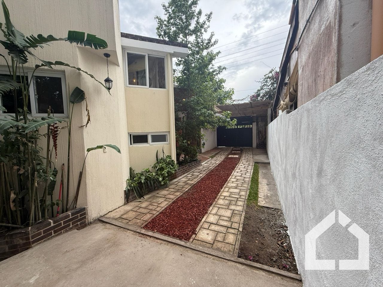 Casa en venta en zona 2, El Zapote.