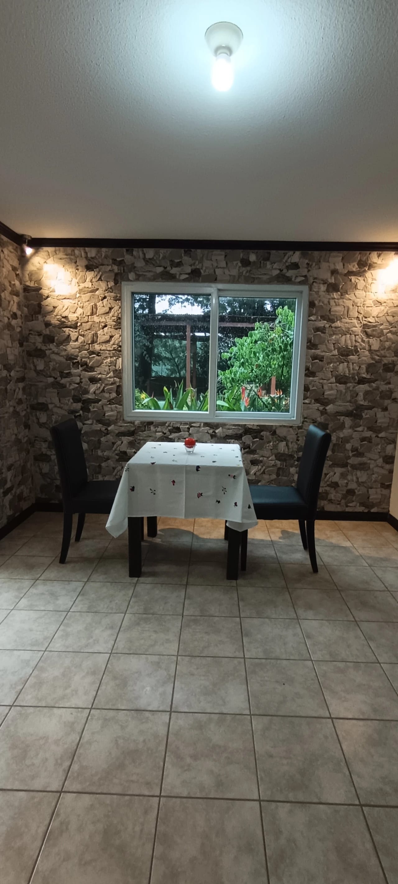 Casa en VENTA en La Fontana 3 Carretera a El Salvador — Casa en Venta en La Fontana III, Carretera a El Salvador, Guatemala, Ciudad — foto 2 de 9