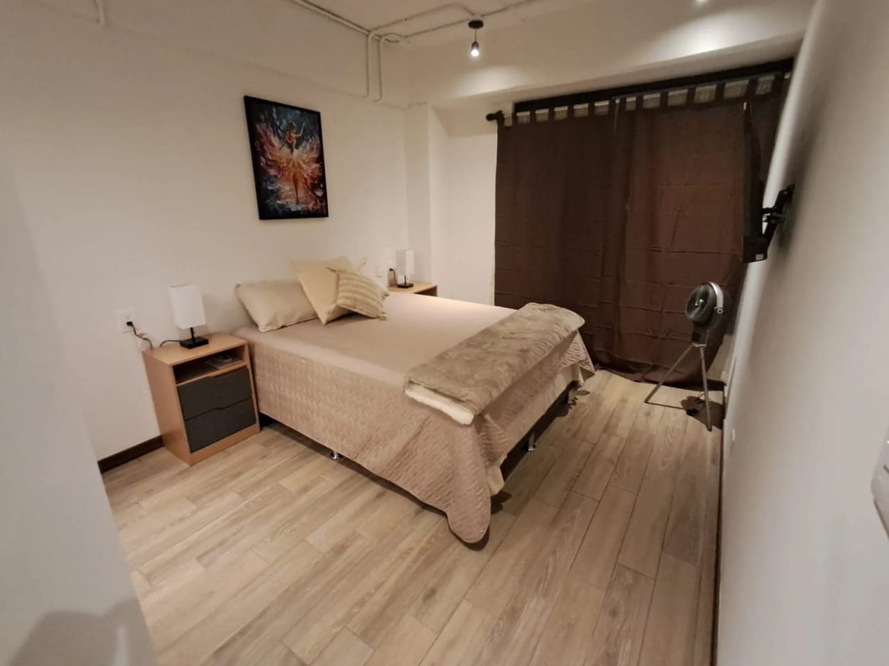 Apartamento amueblado en Inara Cuatro Norte Zona 4 — Apartamento en Alquiler en Inara Cuatro Norte, Zona 4, Guatemala, Ciudad — foto 2 de 17