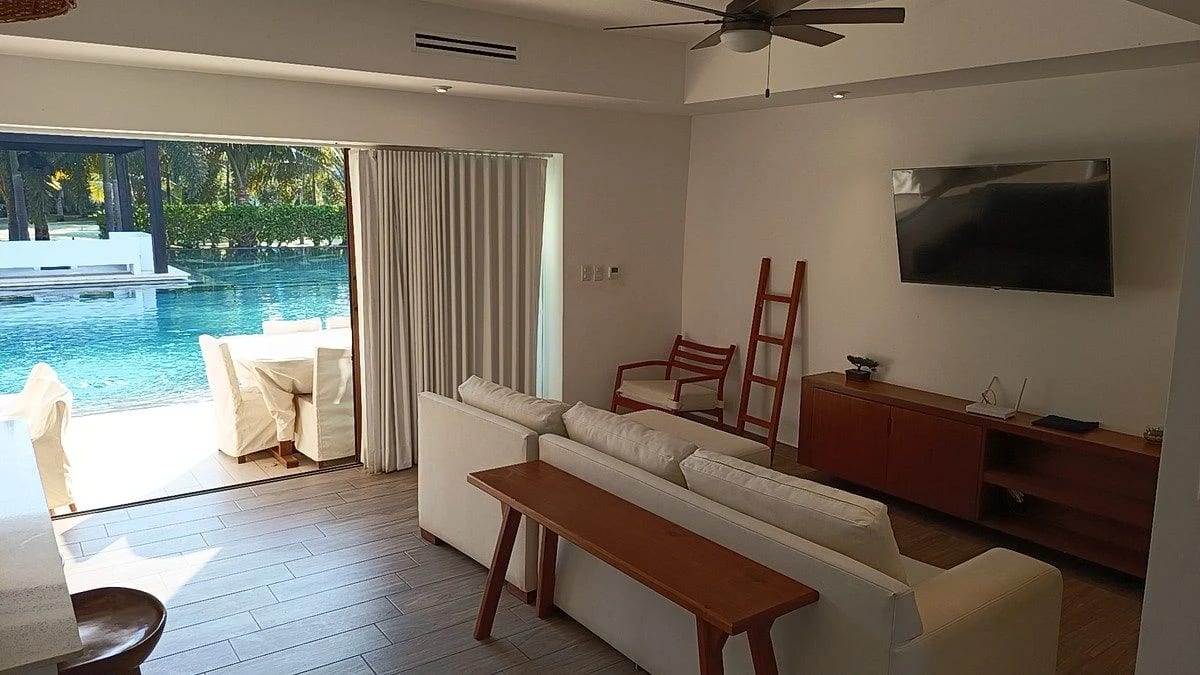 Sala — Villa en Venta en Monterrico — Casa vacacional en Venta en Monterrico, Santa Rosa — foto 5 de 14