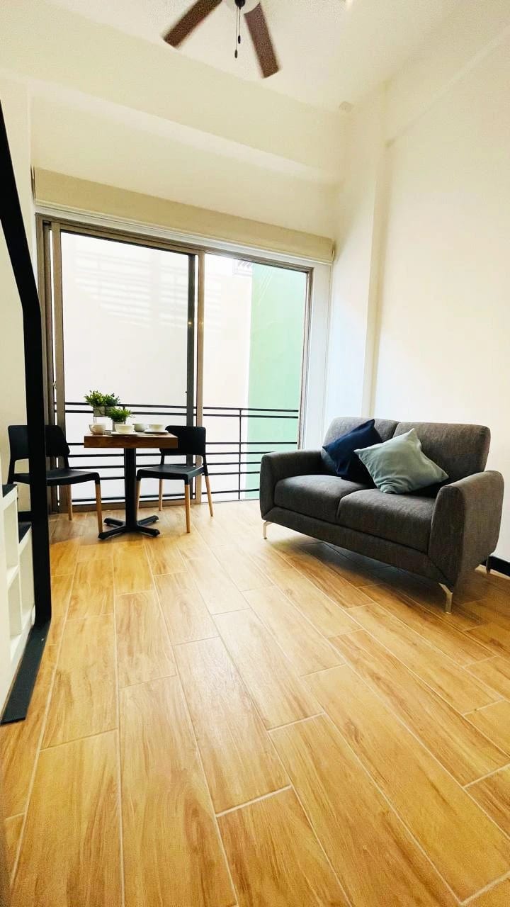 Apartamento en Renta Edificio 21 Avenida Loft Z10 — Apartamento en Alquiler en Zona 10, Guatemala, Ciudad — foto 1 de 7