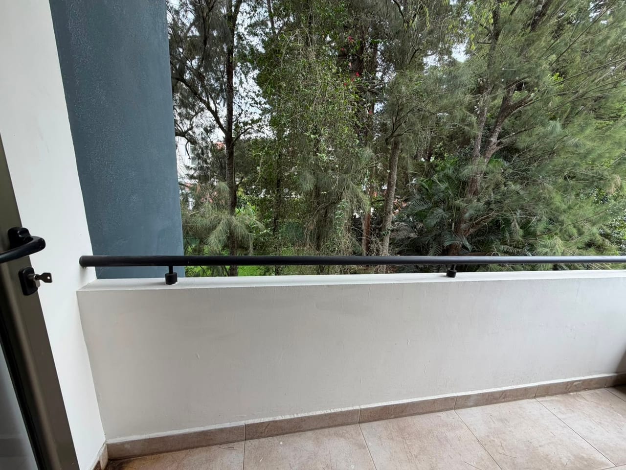 Apartamento en Renta Edificio Cobella Zona 14 — Apartamento en Alquiler en Cobella, Zona 14, Guatemala, Ciudad — foto 5 de 14