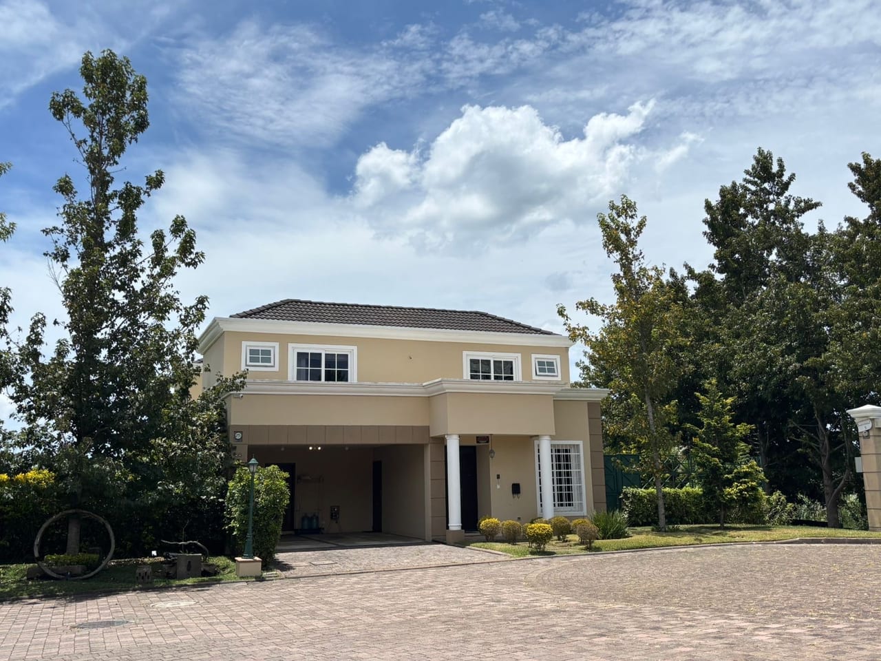 Casa en venta – Fraijanes / Carretera a El Salvador — Casa en Venta en Fraijanes, Carretera a El Salvador, Guatemala, Ciudad — foto 1 de 17