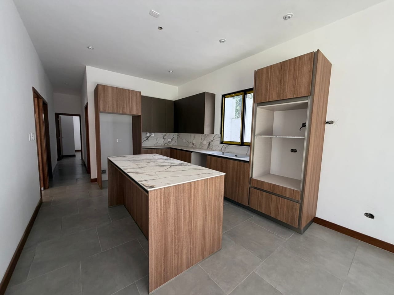 Casa en Venta | la Reserva, Santa Rosalía – KM 12 CES — Casa en Venta en Santa Rosalia La Laguna, Carretera a El Salvador, Guatemala, Ciudad — foto 12 de 16