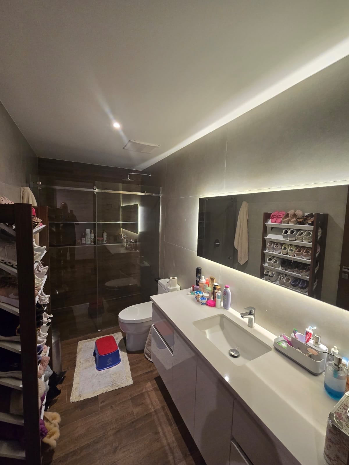 Apartamento en venta - Gaura | Nivel alto con vista a volcanes — Apartamento en Venta en Gaura, Zona 15, Guatemala, Ciudad — foto 11 de 17