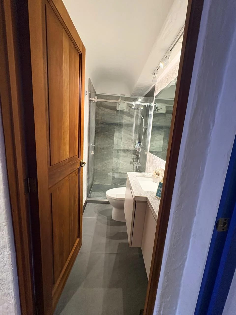 Apartamento amplio recién remodelado en Zona 15, VH 1 — Apartamento en Venta en Vista Hermosa I, Zona 15, Guatemala, Ciudad — foto 11 de 12