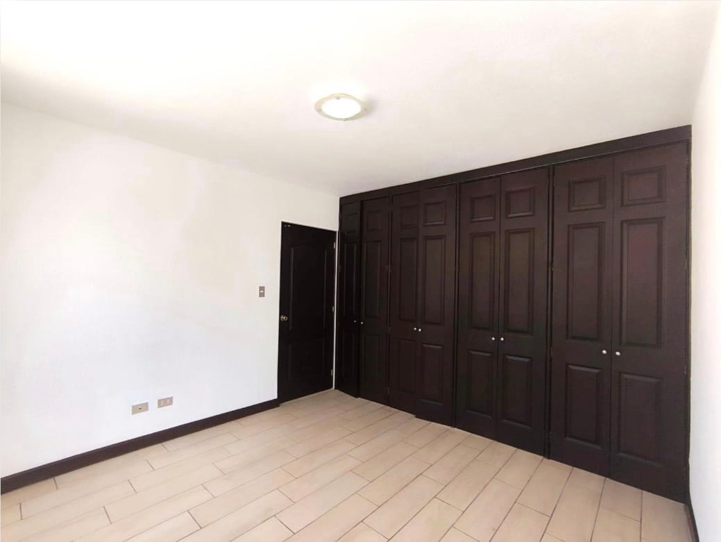 Habitación secundaria — Casa en Venta – Condominio Terravista — Casa en Venta en Terravista, Carretera a El Salvador, Guatemala, Ciudad — foto 8 de 17