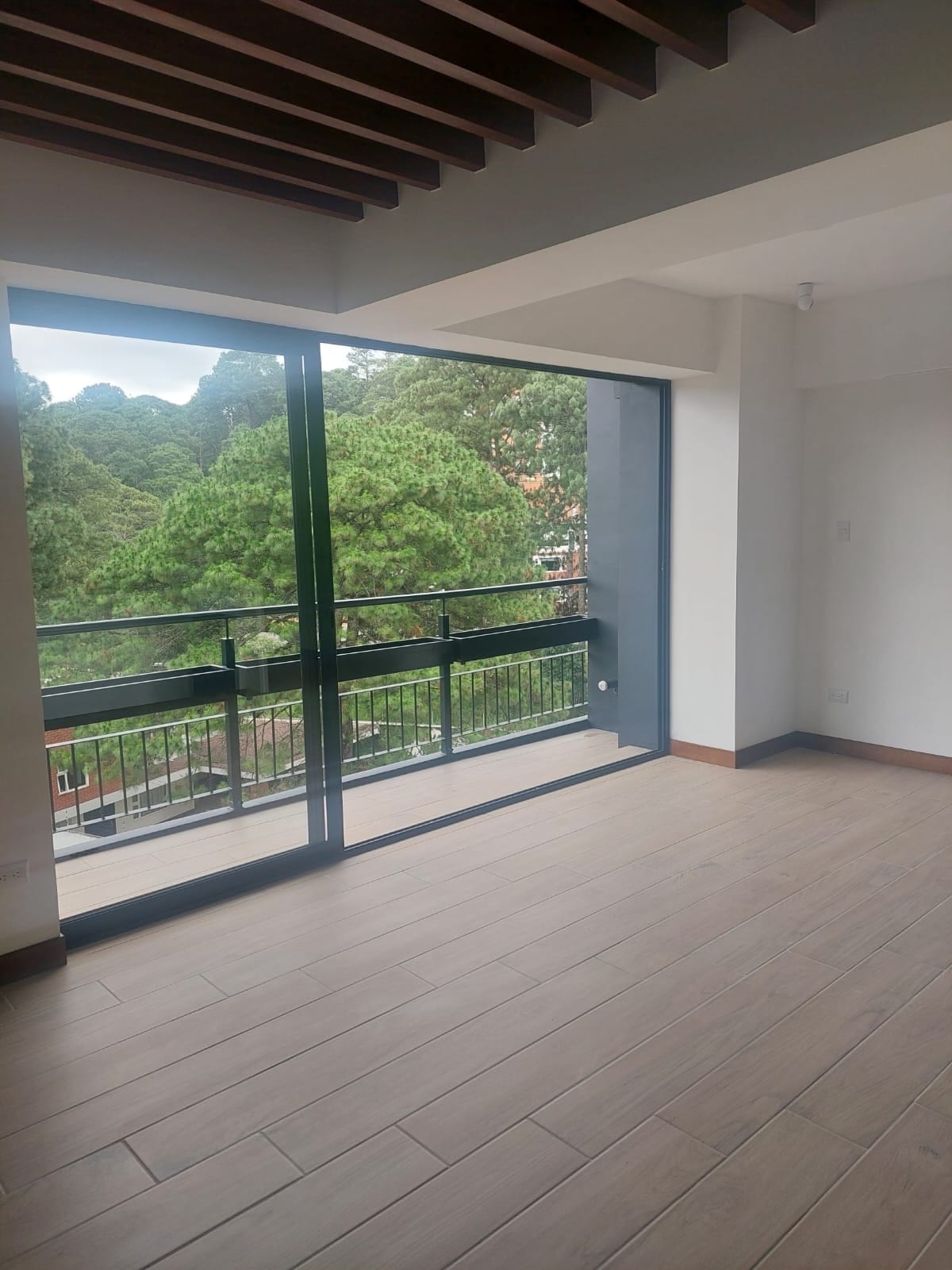 Apartamento en renta para estrenar, zona 16 (copia) — Apartamento en Alquiler en Kanajuyú, Zona 16, Guatemala, Ciudad — foto 1 de 17