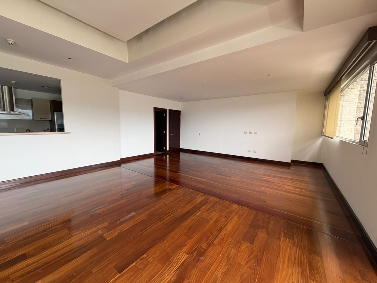 Apartamento en Renta | Edificio Tiffany – Zona 14 — Apartamento en Alquiler en Zona 14, Guatemala, Ciudad — foto 7 de 16