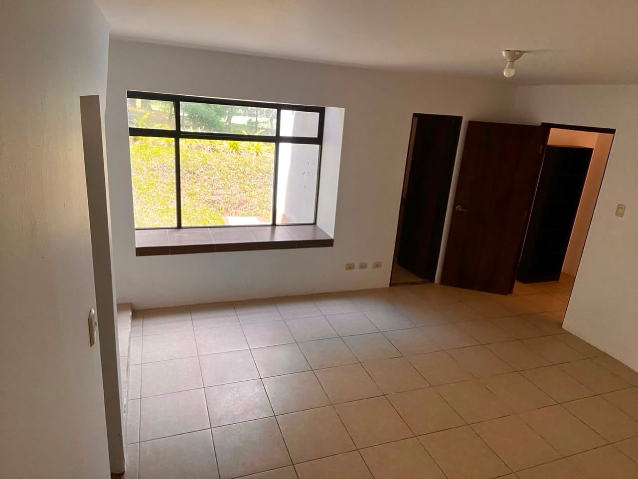 Residencia en Venta | Hacienda Nueva Country Club — Casa en Venta en Carretera a El Salvador, Guatemala, Ciudad — foto 5 de 17