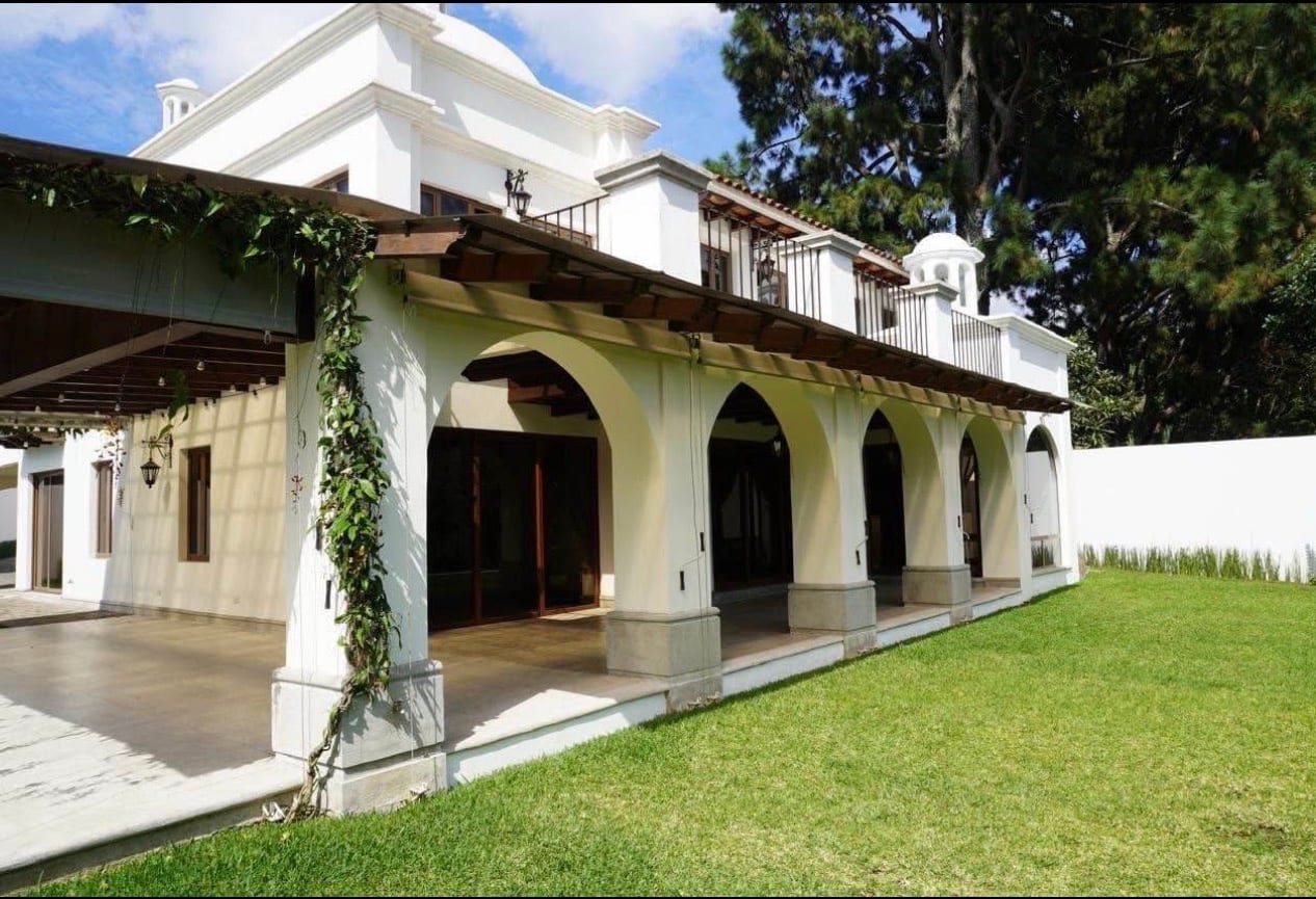 Casa en venta en Condominio El Prado — Casa en Venta en El Prado, Zona 10, Guatemala, Ciudad — foto 1 de 2