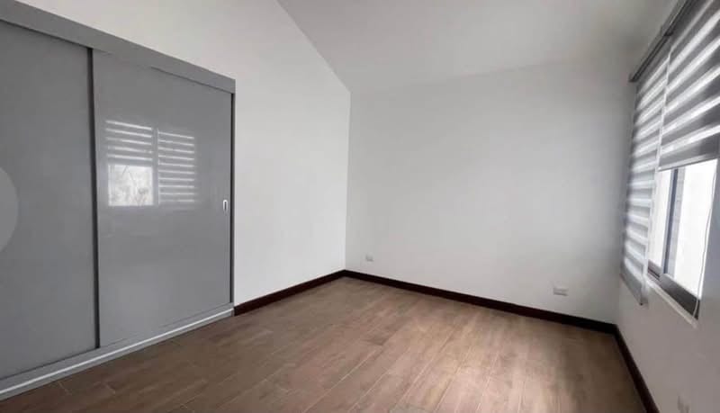 Lomas de San Isidro, casa en renta — Casa en Alquiler en Zona 16, Guatemala, Ciudad — foto 2 de 3